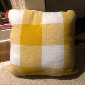 throw pillow